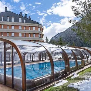 Montarto **** Baqueira Beret